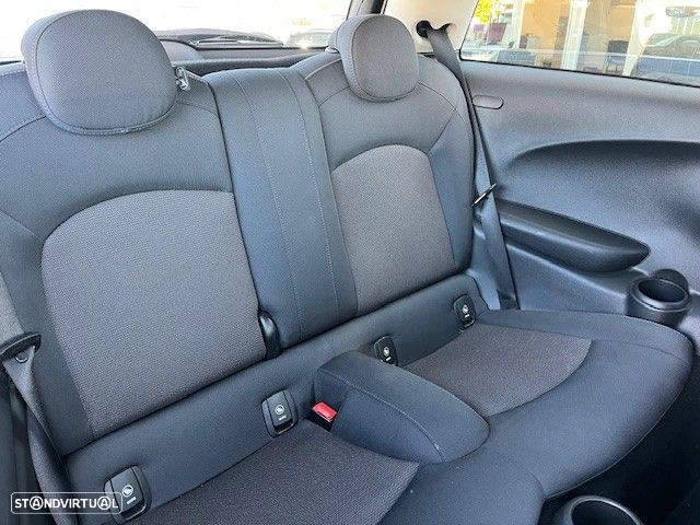 MINI 3 Portas One - 9