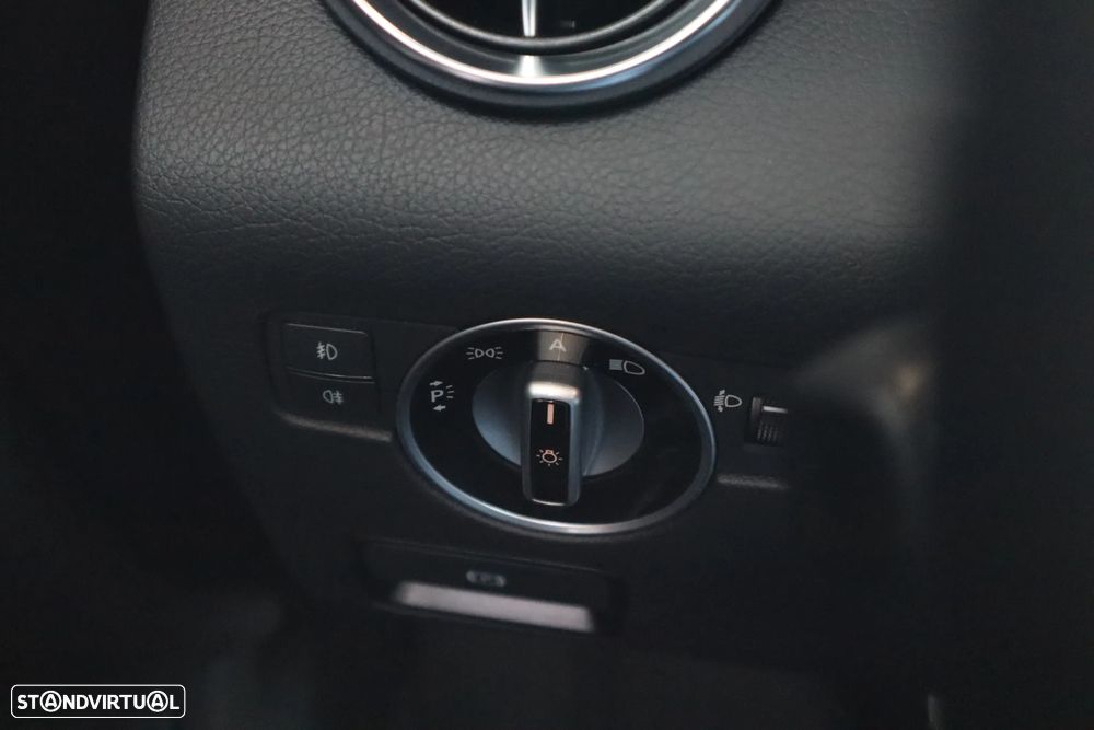 Mercedes-Benz SLK 200 (BlueEFFICIENCY) 7G-TRONIC - 23