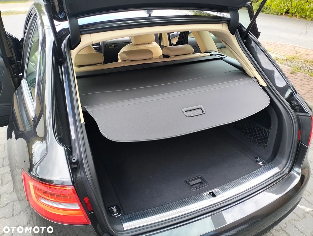 Audi A4 Avant 2.0 TDI DPF quattro Attraction - 30