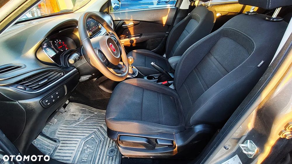 Fiat Tipo 1.4 T-Jet 16v Lounge - 8