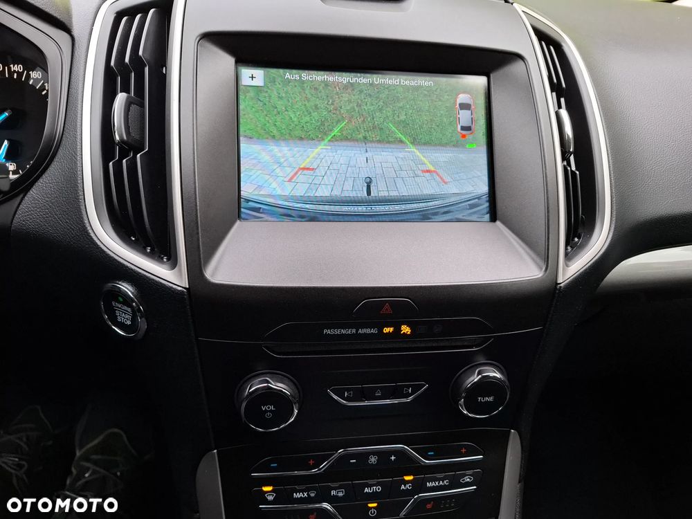 Ford S-Max - 17