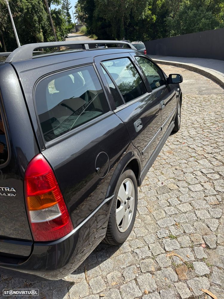 Opel Astra Caravan 1.4i 16V Club - 4