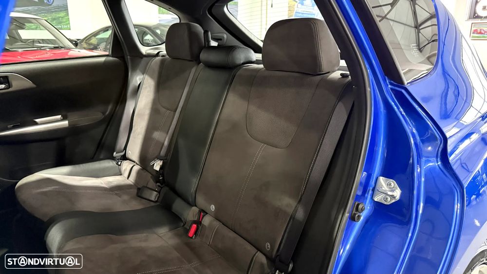 Subaru Impreza 2.5 WRX STi - 23
