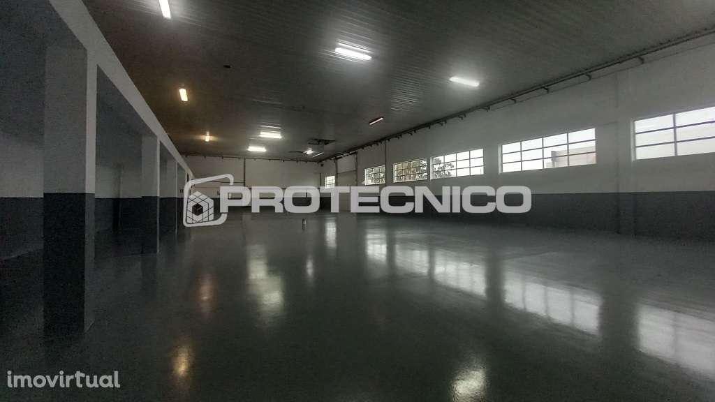 Armazém + Zona Administrativa 900m2 – Aveiro - Grande imagem: 4/33