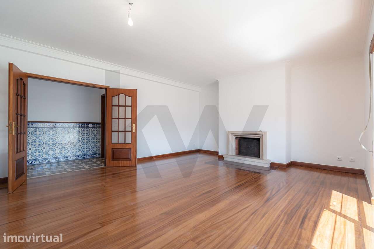 T3 Duplex com Garagem e Terraço na Rua do Brasil - Grande imagem: 4/21