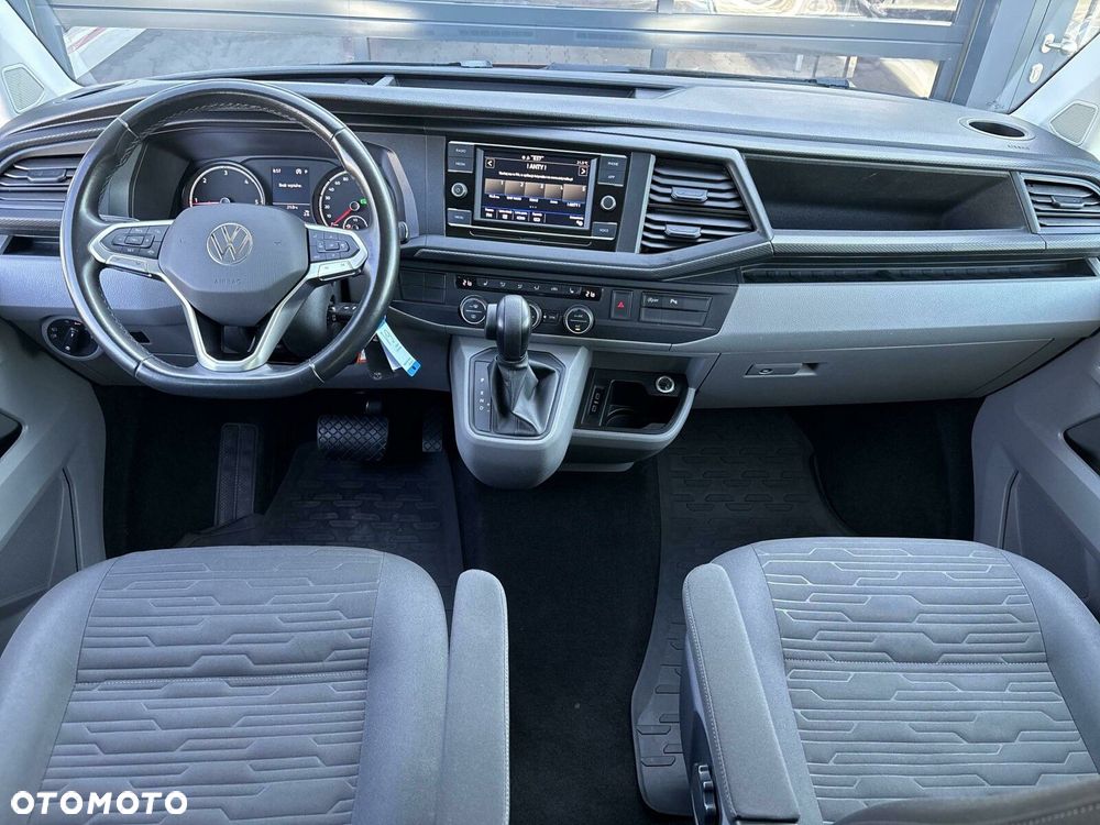 Volkswagen Caravelle - 14