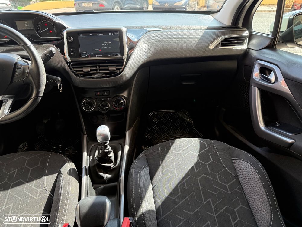 Peugeot 2008 1.5 BlueHDi Active - 19