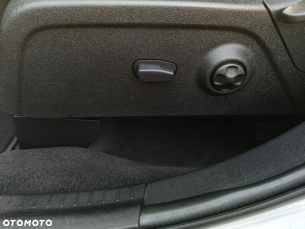 Fiat Freemont 2.0 Multijet Urban - 32