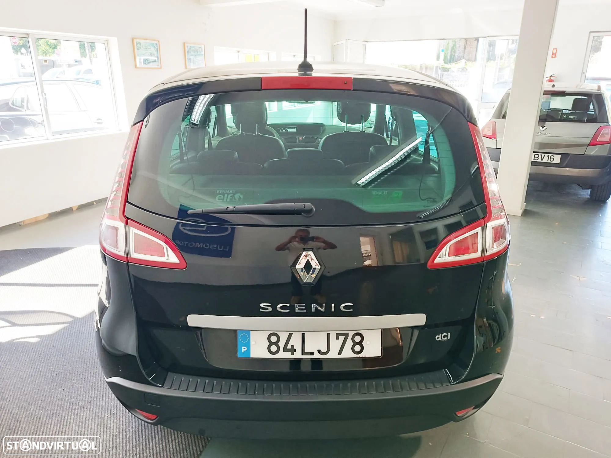 Renault Scénic 1.5 dCi Dynamique S - 8