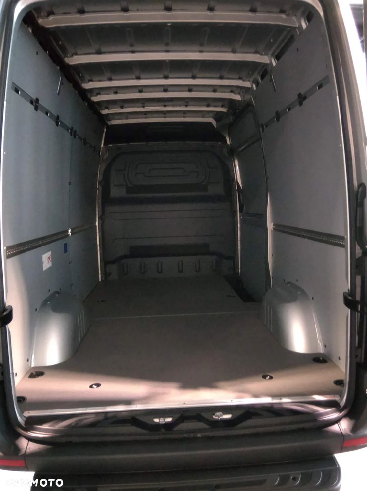 Mercedes-Benz Sprinter - 7