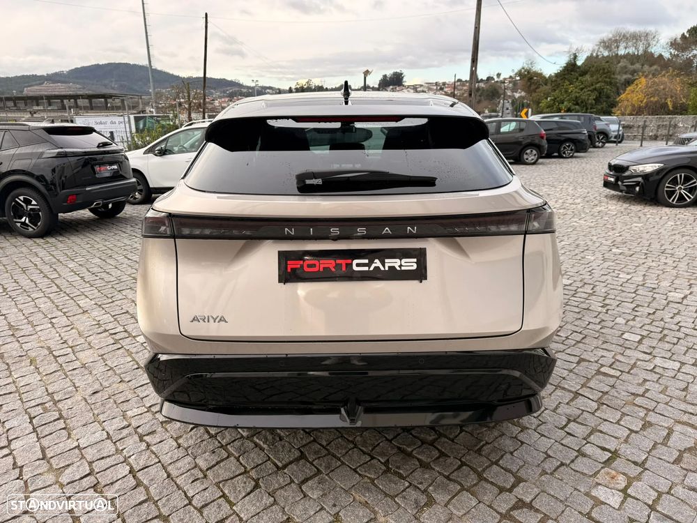 Nissan Ariya 87 kWh Advance Carr. 22kW + Teto Panorâmico - 7