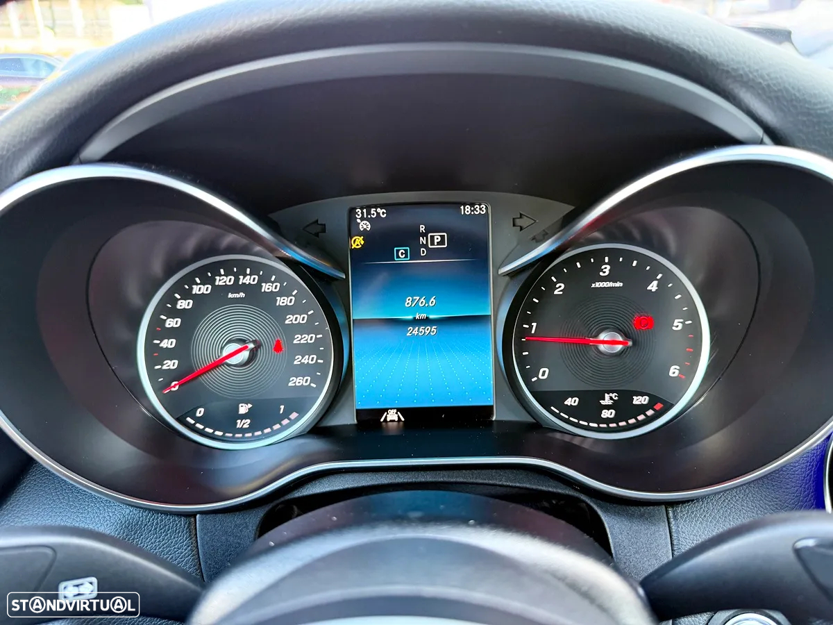 Mercedes-Benz C 220 d Coupe 9G-TRONIC AMG Line - 12