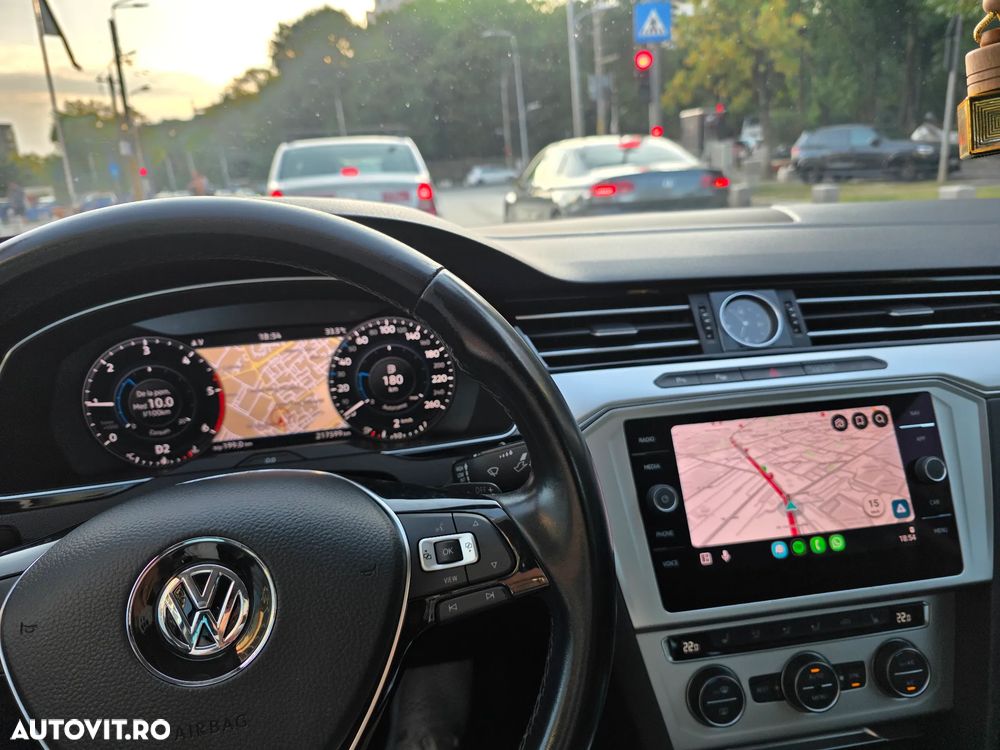 Volkswagen Passat 2.0 TDI DSG Highline - 12