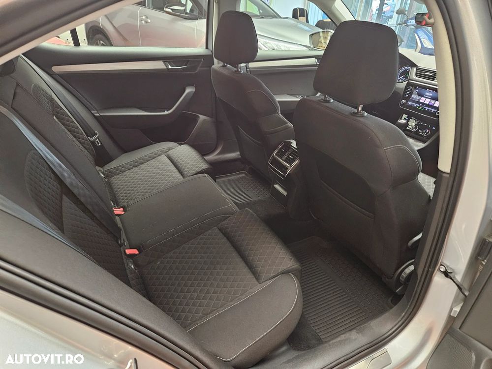 Skoda Superb 2.0 TDI DSG Ambition - 16