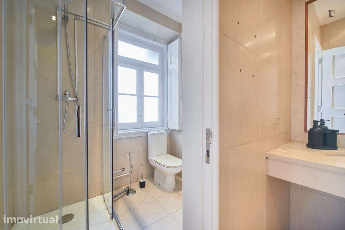 Quarto - localizado em Marquês de Pombal Lisbon - Grande imagem: 3/60