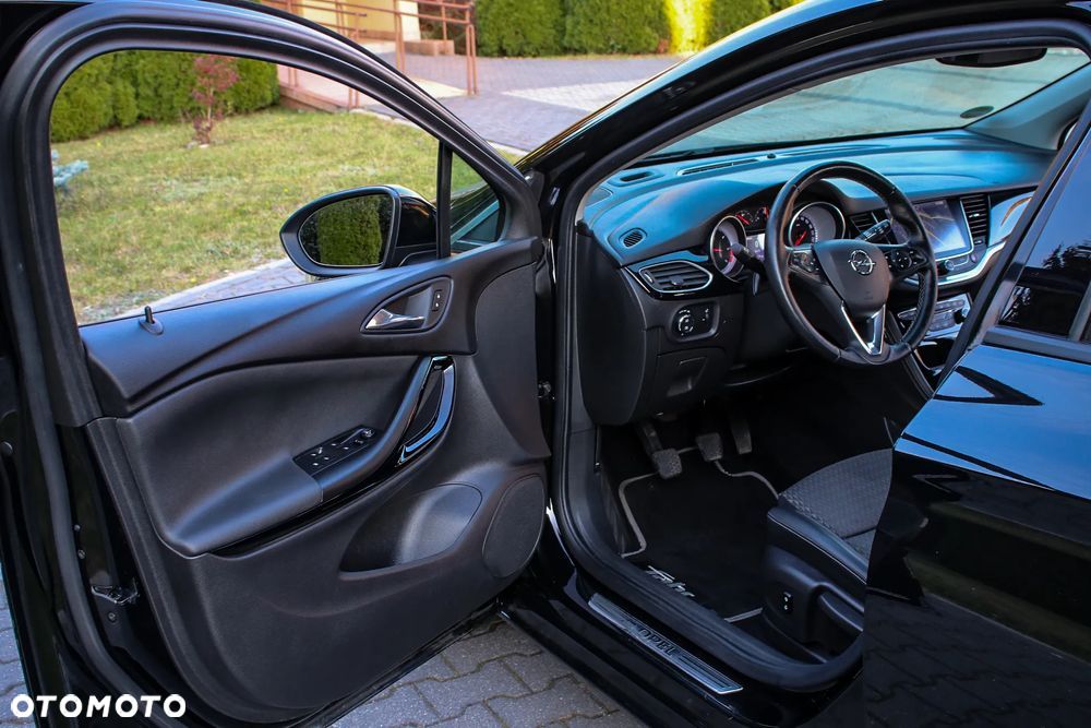Opel Astra V 1.6 CDTI Dynamic S&S - 33