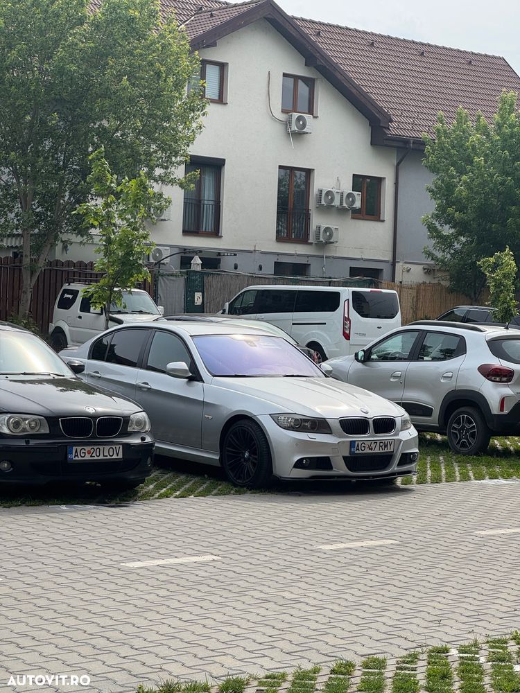 BMW Seria 3 320d - 32