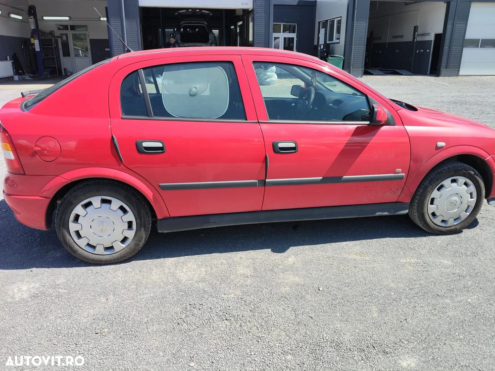 Opel Astra Classic 1.4i - 2