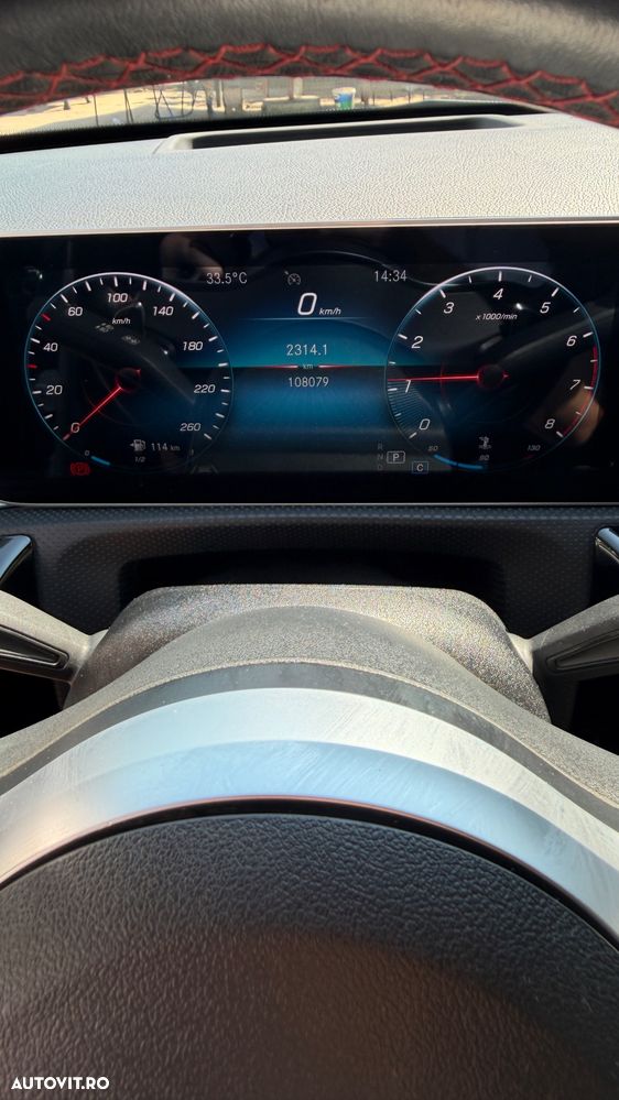 Mercedes-Benz A 250 7G-DCT AMG Line - 14