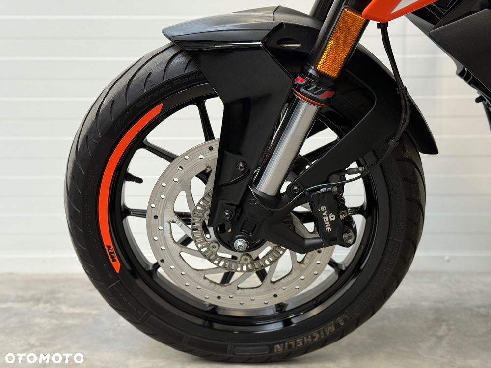 KTM Duke - 25