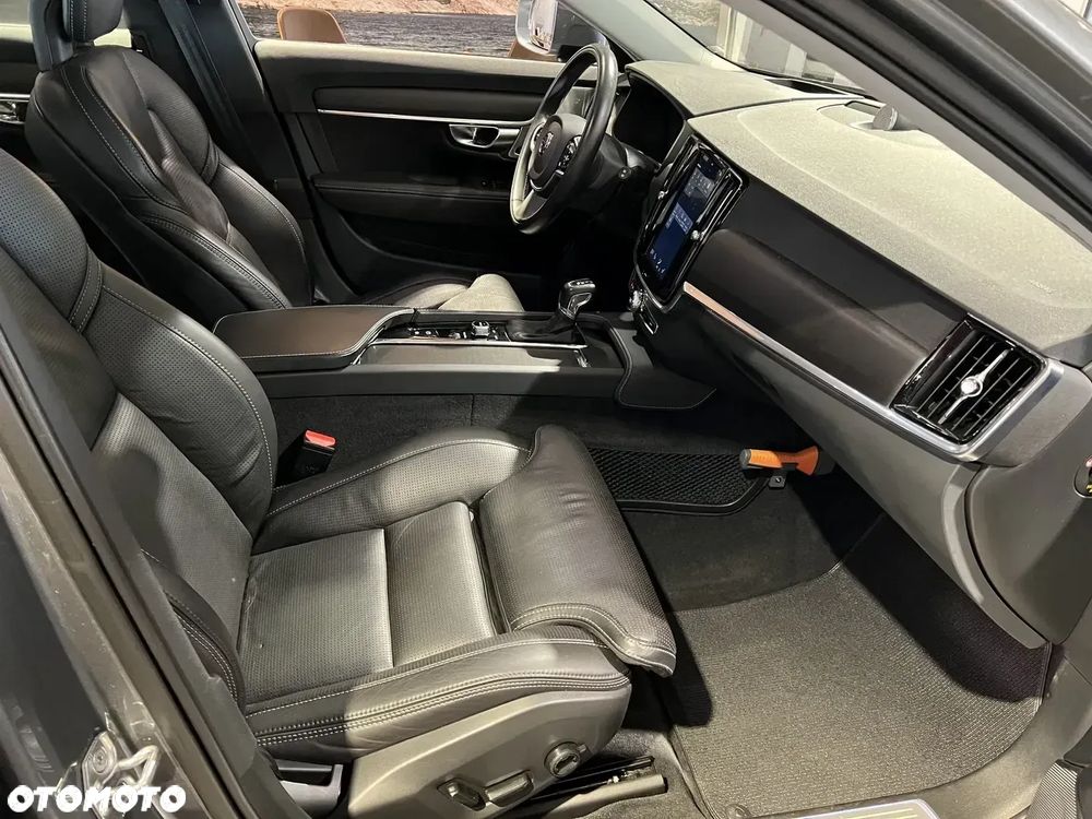 Volvo V90 Cross Country D5 AWD Geartronic - 6