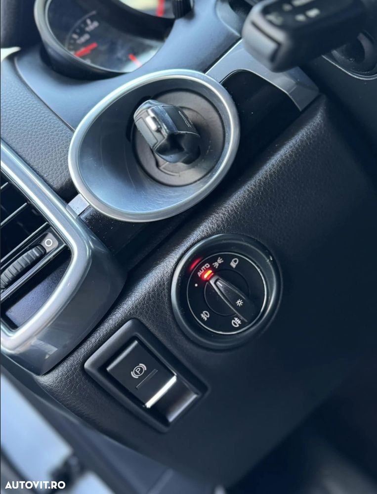 Porsche Cayenne - 25