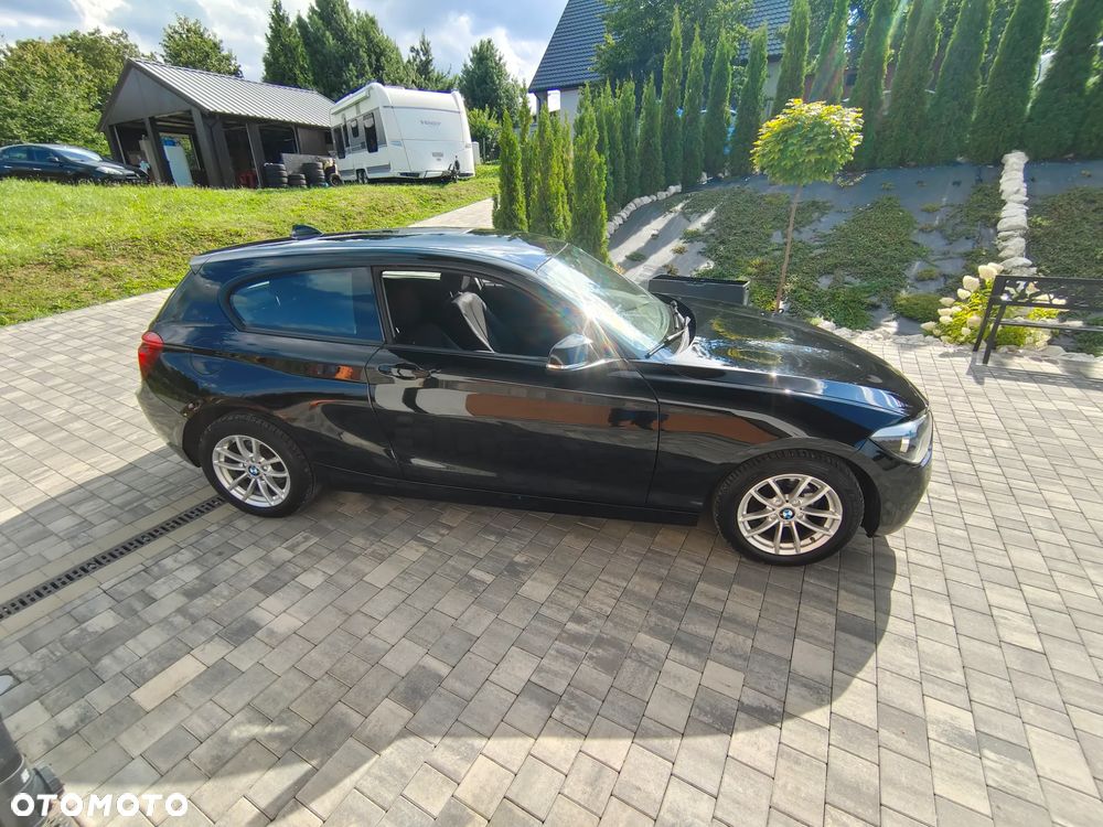 BMW Seria 1 116d Sport Line - 4