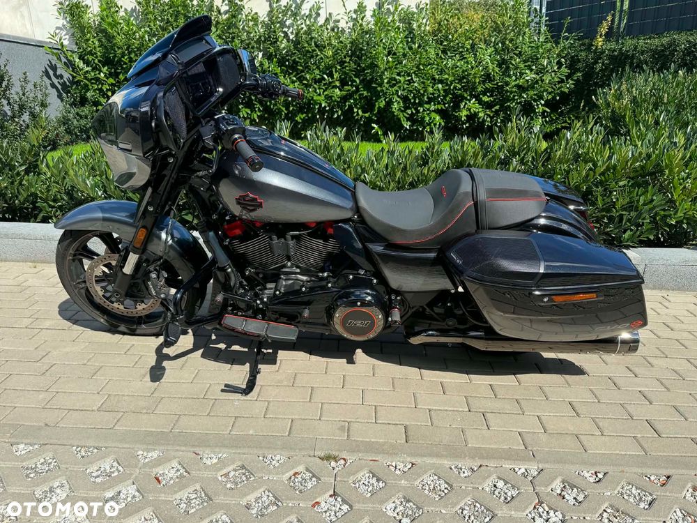 Harley-Davidson CVO Street Glide - 7