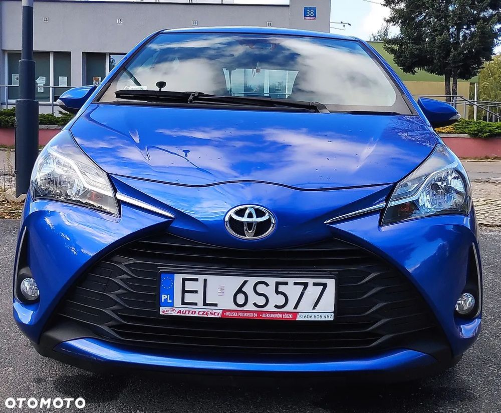 Toyota Yaris 1.5 Premium - 10