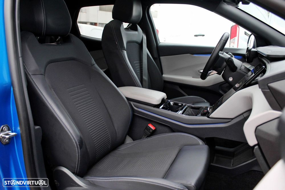 Ford Explorer 77 kWh Premium - 26