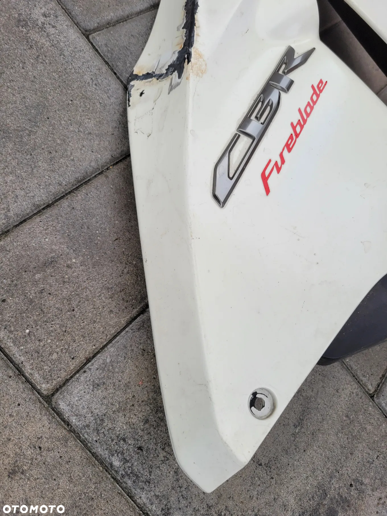 Owiewka, osłona prawa, bok, boczek prawy, wypełnienie owiewki prawe Honda CBR 1000  SC59 12-16 - 10