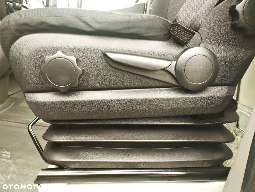 Mercedes-Benz Sprinter 516 Kontener Winda Klima Boczne Drzwi - 19