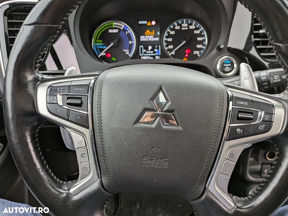 Mitsubishi Outlander - 14