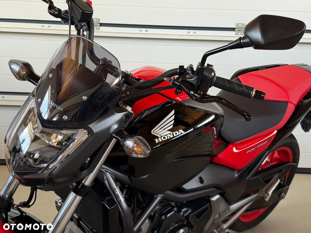 Honda NC - 17