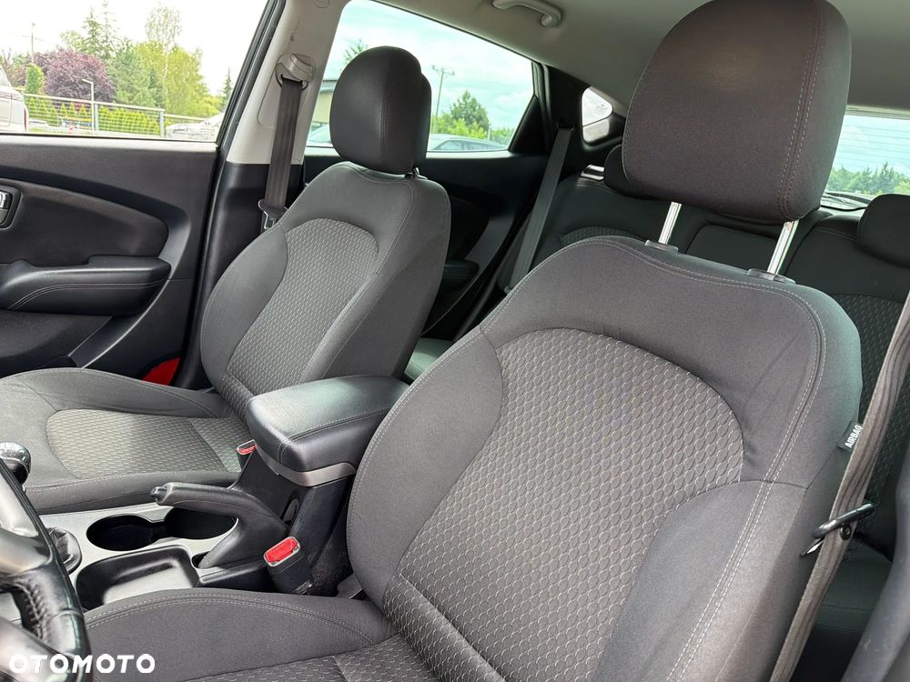 Hyundai ix35 1.7 CRDi Comfort 2WD - 12