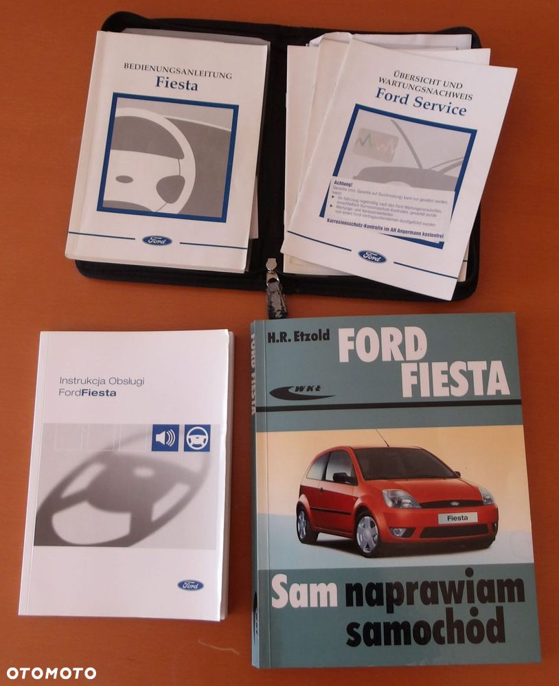 Ford Fiesta 1.4 Ghia - 37