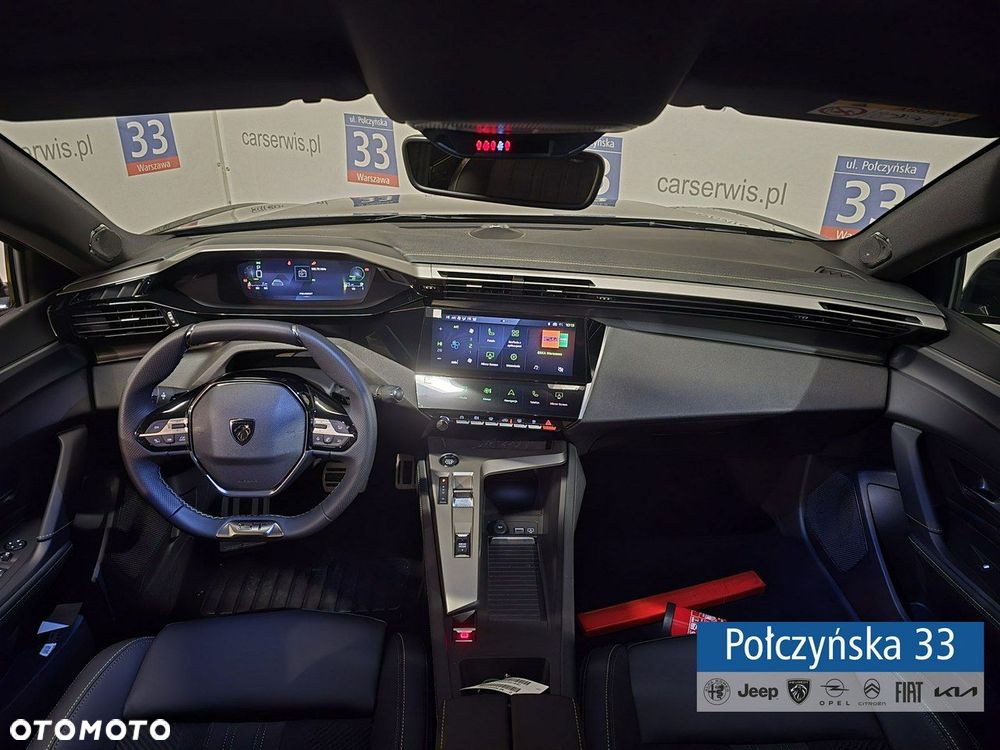 Peugeot 408 - 32