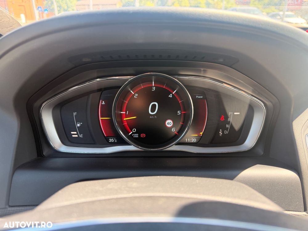 Volvo XC 60 D5 AWD Geartronic Summum - 4