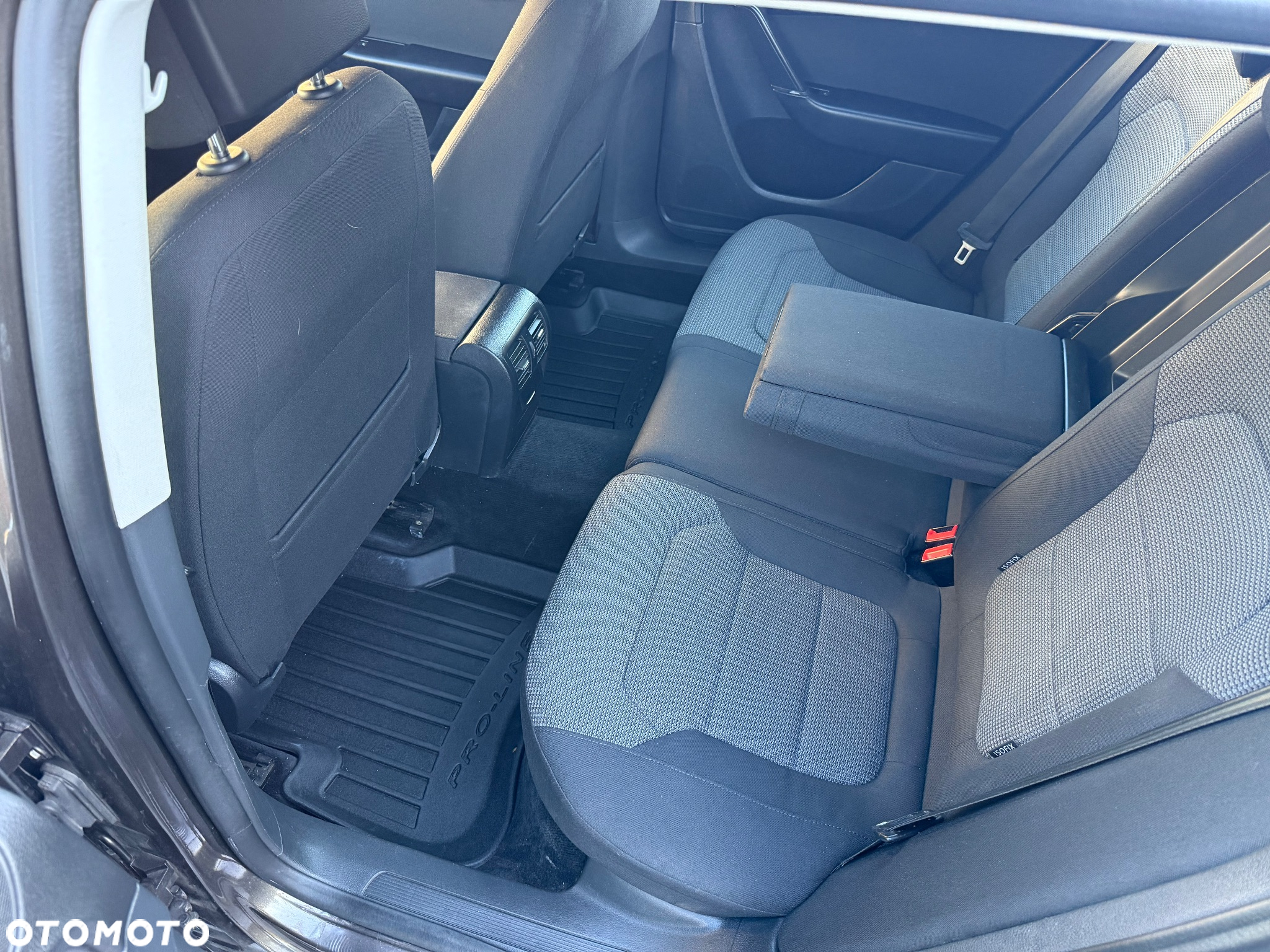 Volkswagen Passat 2.0 TDI Highline - 15