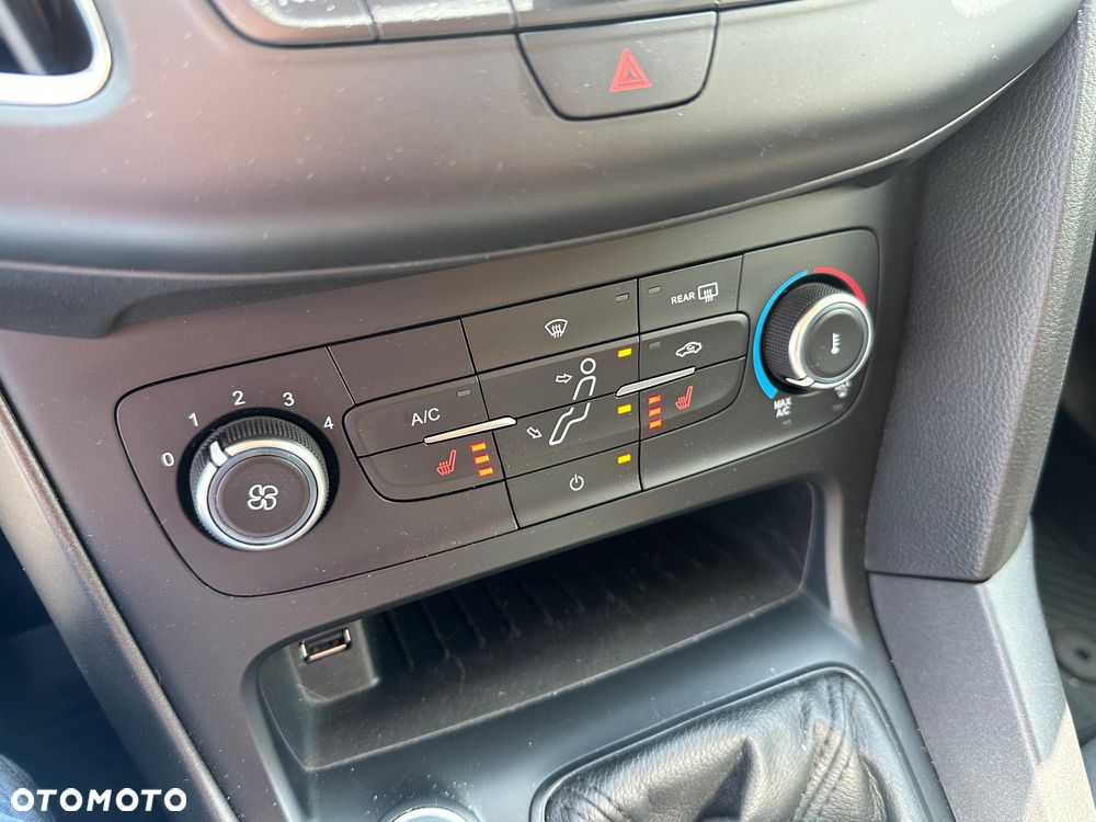 Ford Focus 1.0 EcoBoost Start-Stopp-System ACTIVE STYLE - 13