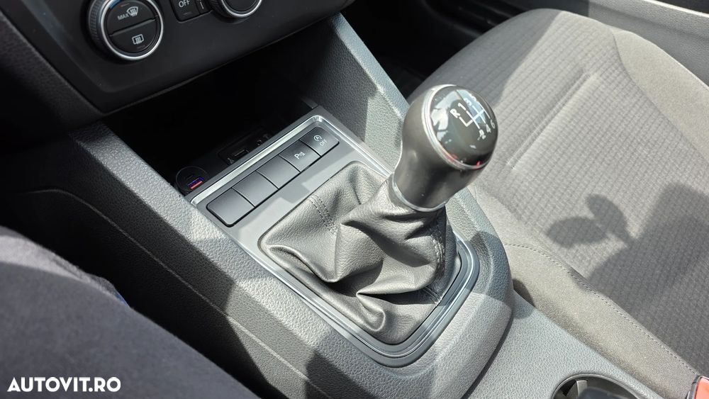 Volkswagen Jetta 1.2 TSI Comfortline - 23