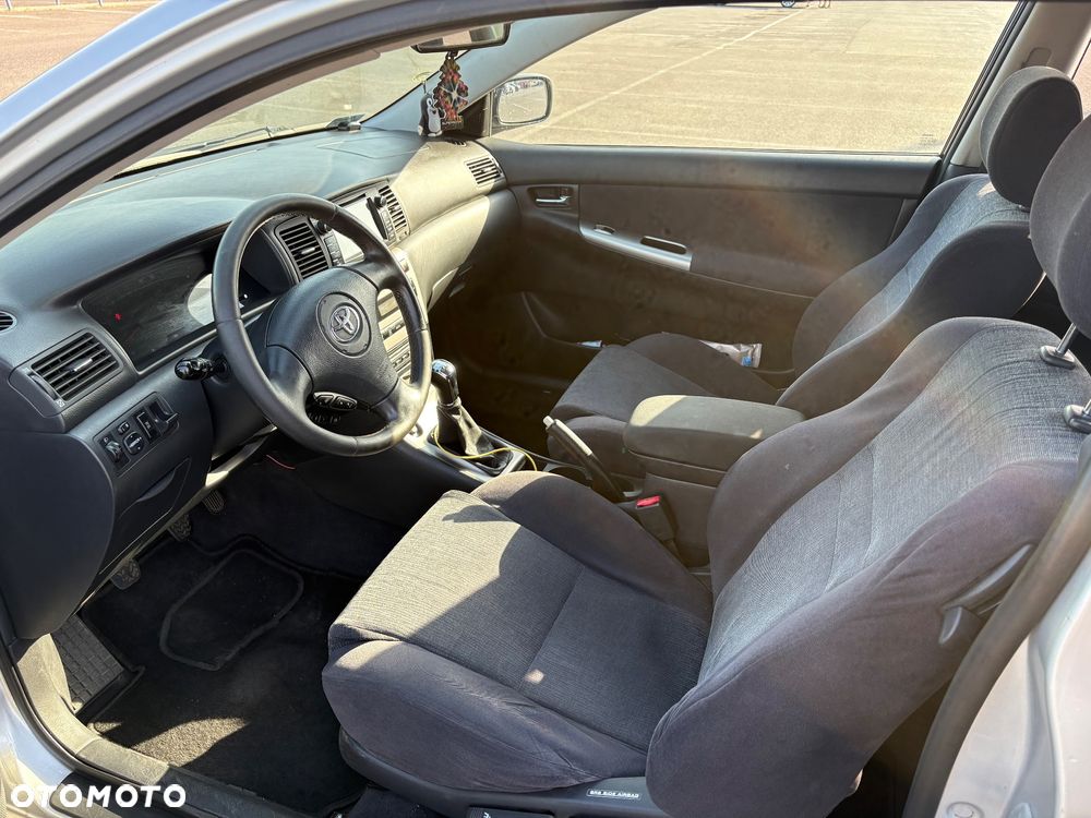 Toyota Corolla 1.6 VVT-i Sol - 6