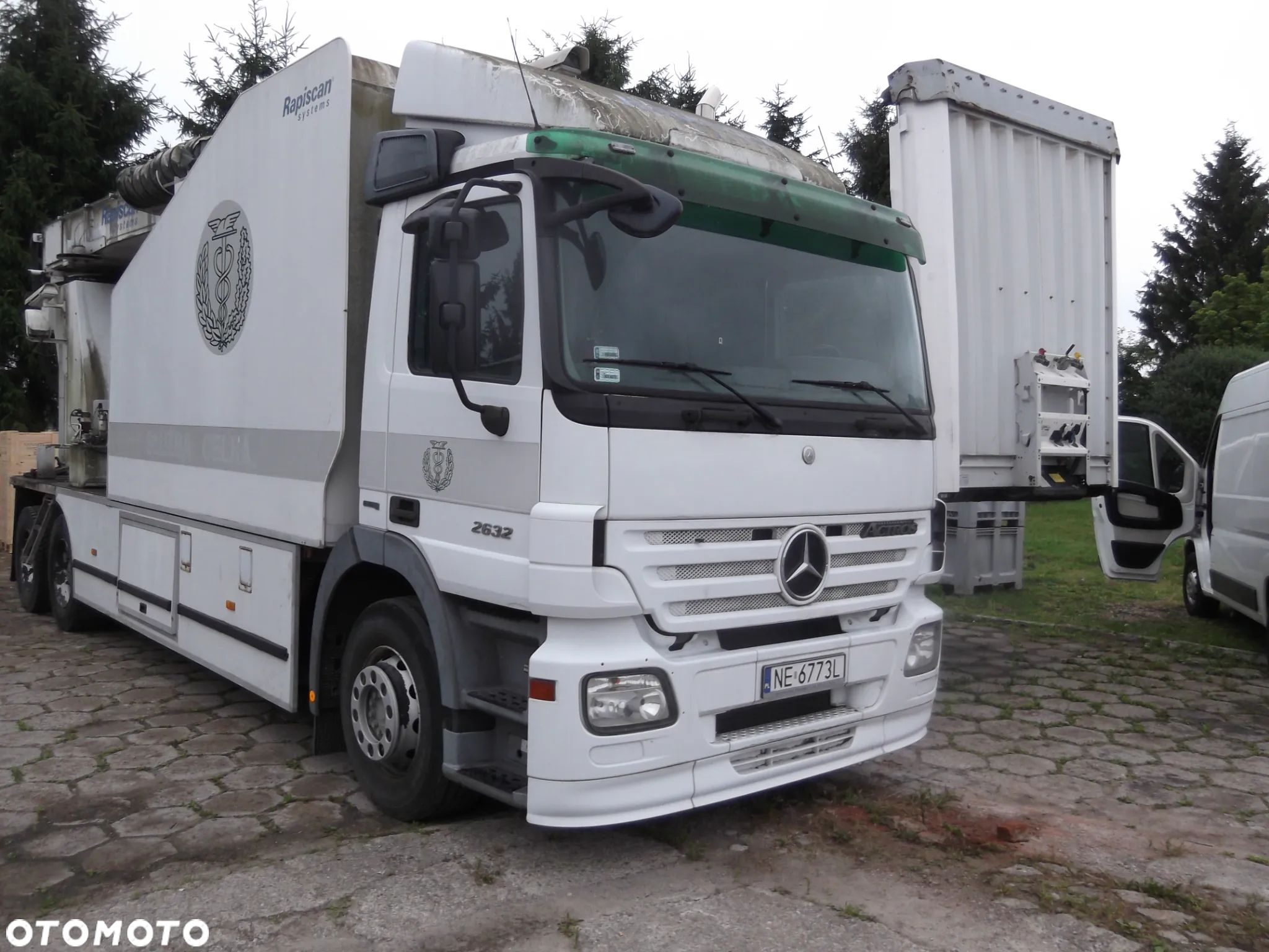 Mercedes-Benz Actros 6x4 - 1
