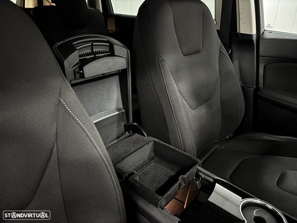 Ford S-Max 2.0 TDCi Titanium - 14