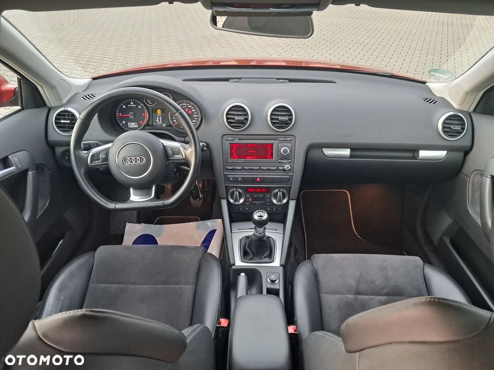 Audi A3 Sportback 2.0 TDI Ambition - 2