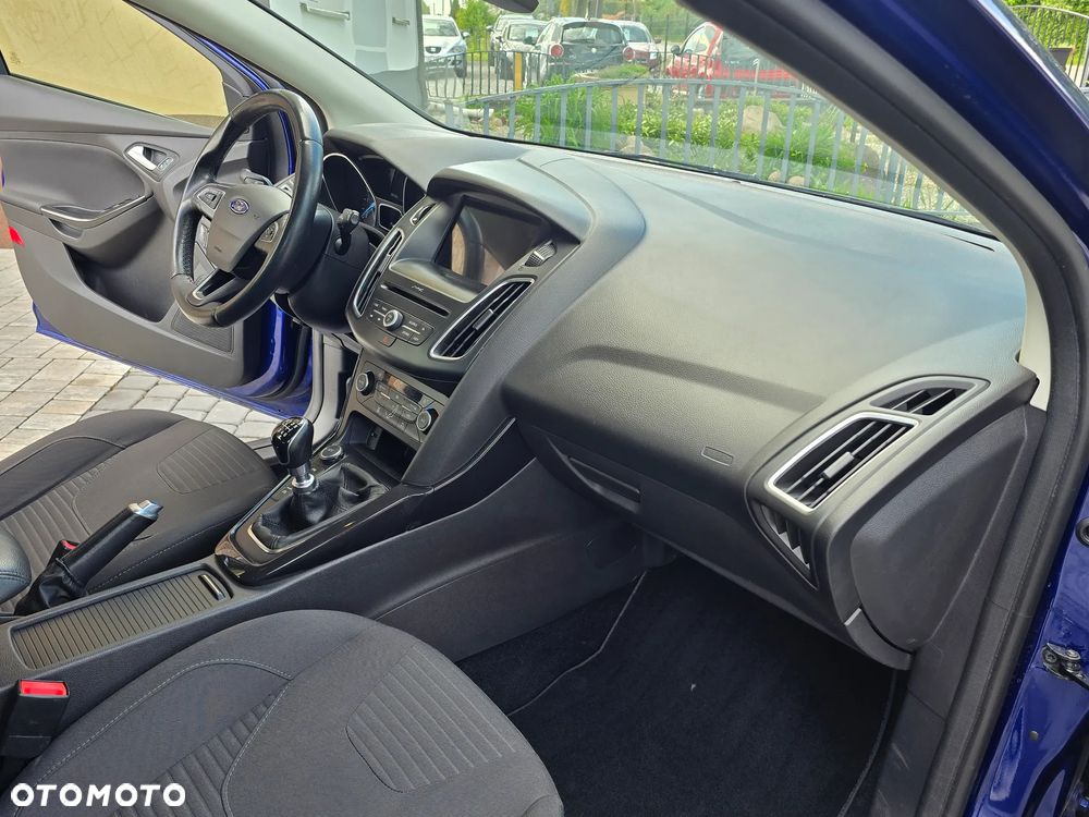 Ford Focus 2.0 TDCi Titanium ASS - 29