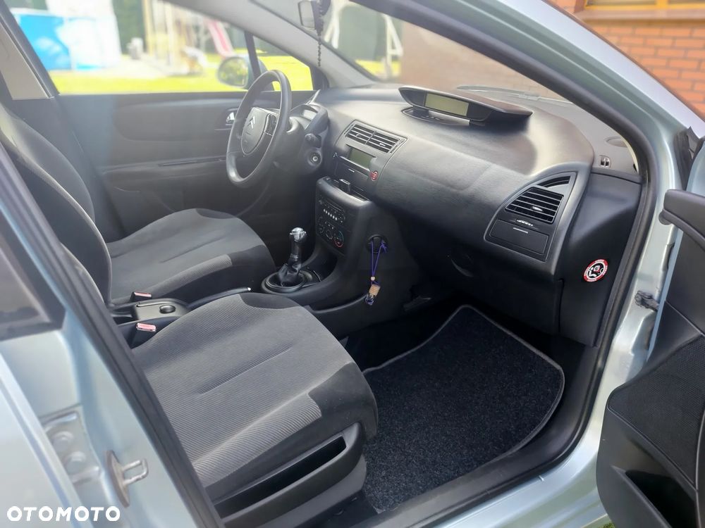 Citroën C4 1.6 HDi X - 8