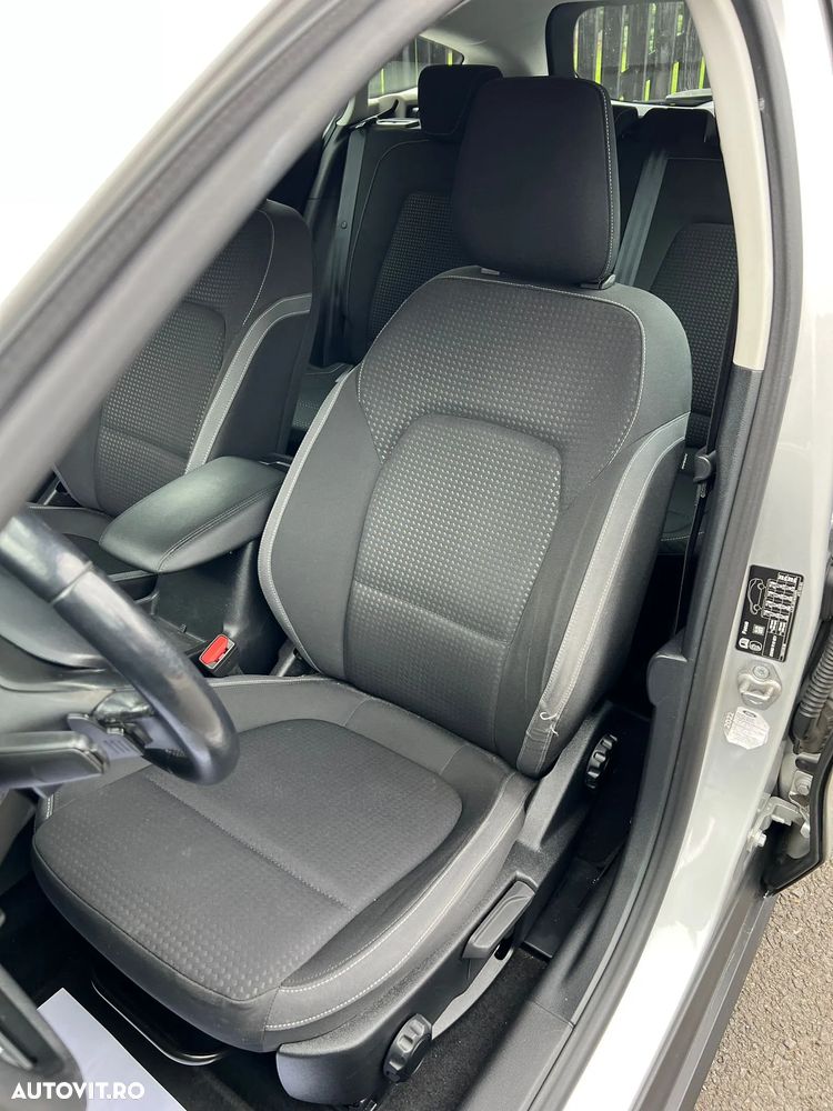 Ford Focus 2.0 EcoBlue Titanium Business - 23