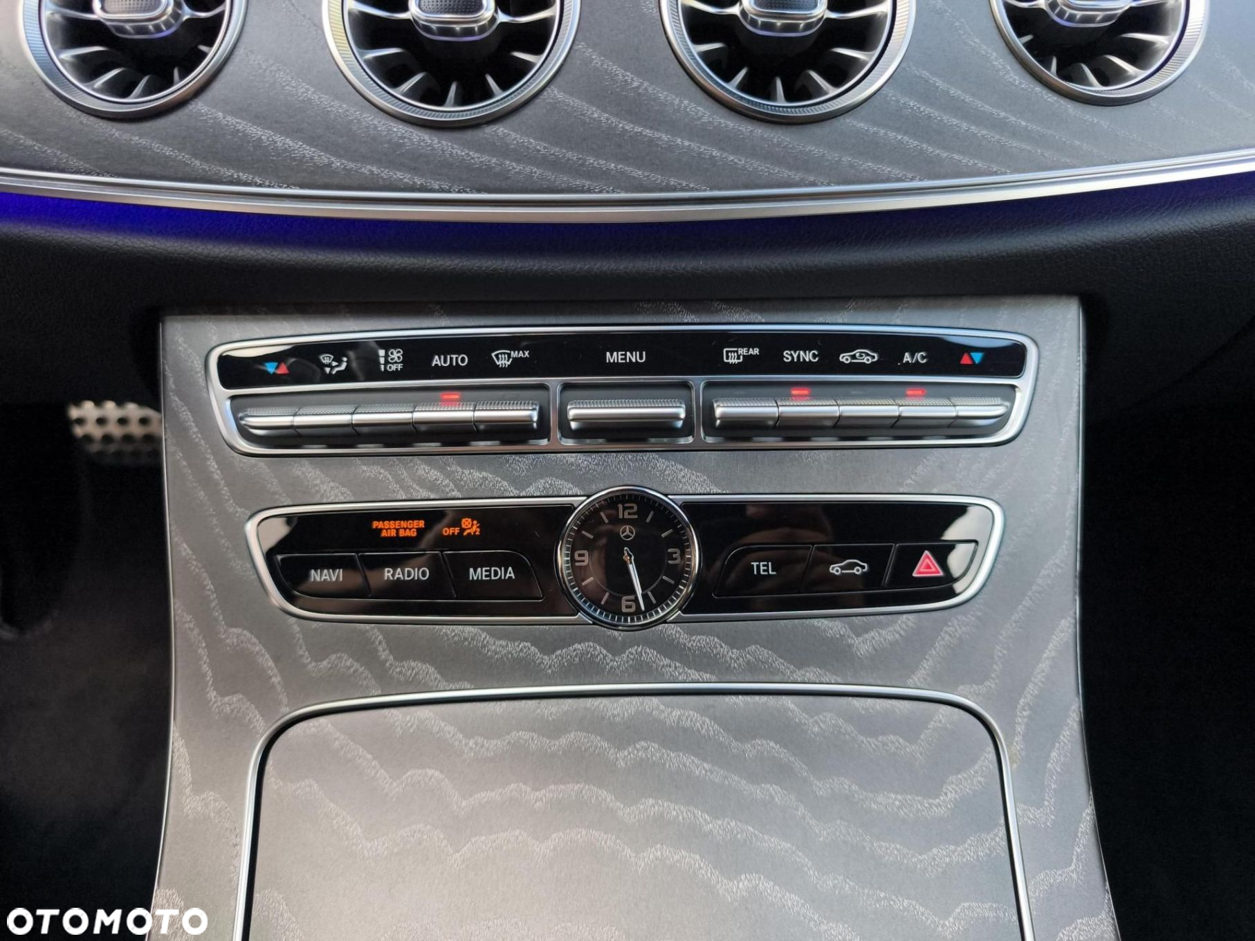 Mercedes-Benz CLS - 19