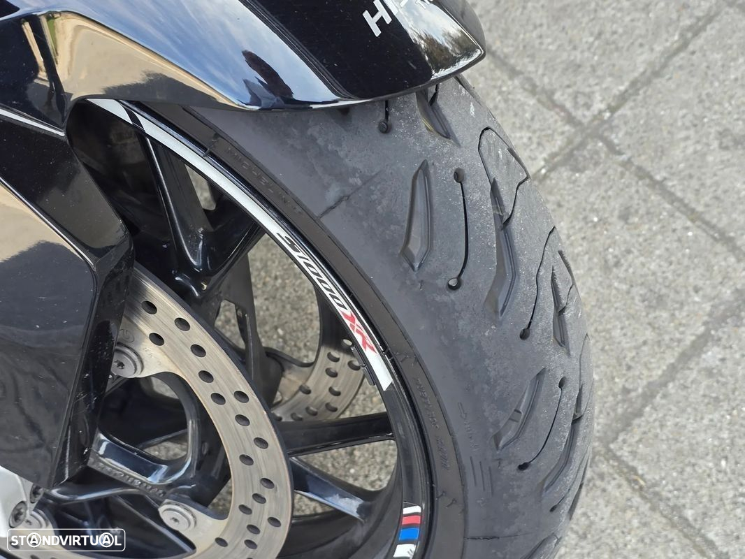 BMW S 1000 XR Triple black & Akrapovic - 15